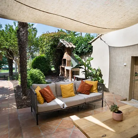 4 Piscine Quatre Murs Et Un Toit * Єр