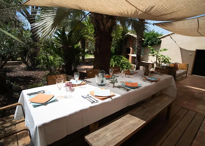 4 Piscine Quatre Murs Et Un Toit Будинок відпочинку *