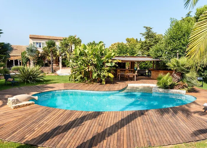 4 Piscine Quatre Murs Et Un Toit Будинок відпочинку