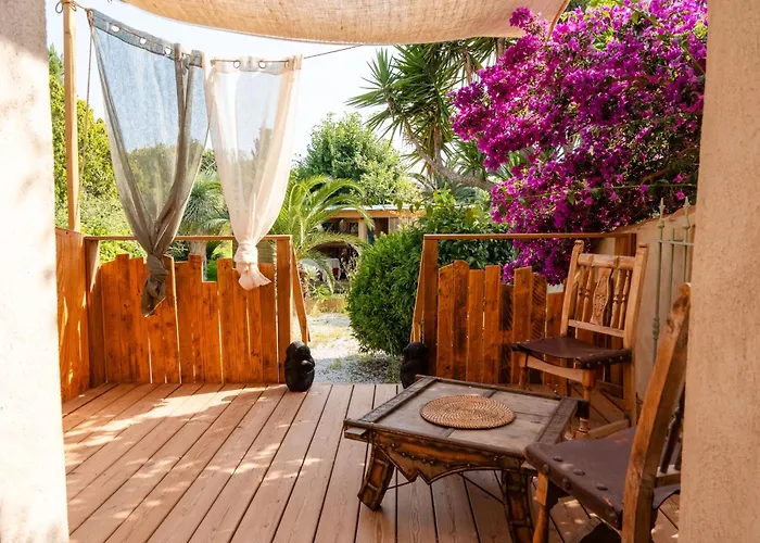 4 Piscine Quatre Murs Et Un Toit