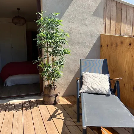 Maison Exotique Avec Piscine - Quatre Murs Et Un Toit Holiday home *