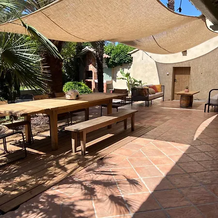 Maison Exotique Avec Piscine - Quatre Murs Et Un Toit * Hyeres