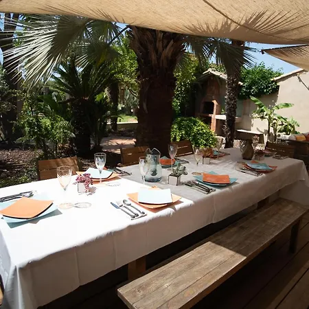 Maison Exotique Avec Piscine - Quatre Murs Et Un Toit Holiday home *