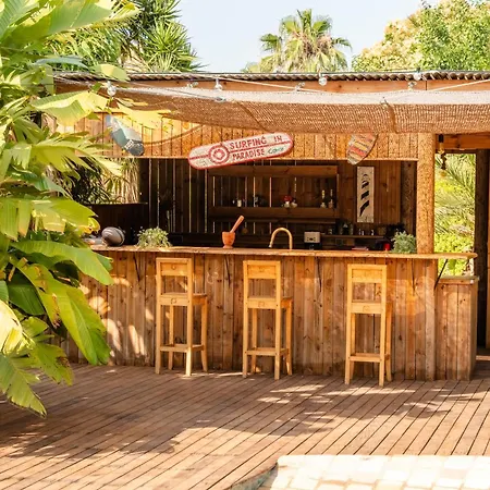 Maison Jardin Tropicale Piscine - Quatre Murs Et Un Toit 別荘