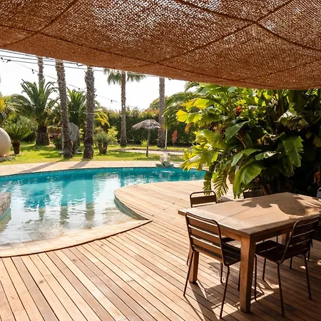 Dom wakacyjny 4 Piscine Quatre Murs Et Un Toit *