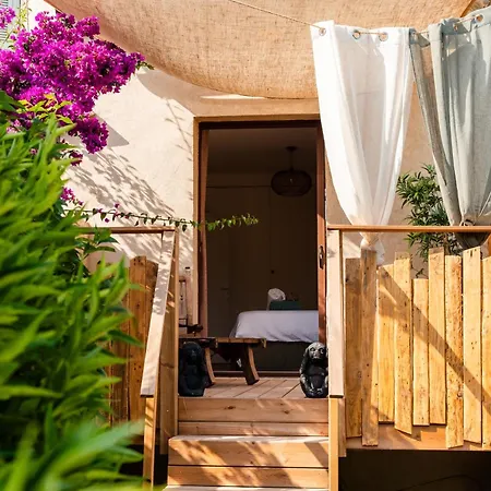 4 Piscine Quatre Murs Et Un Toit Casa vacanze *