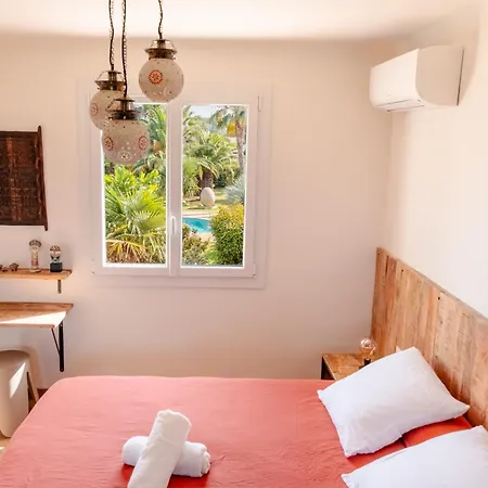 Holiday home 4 Piscine Quatre Murs Et Un Toit *