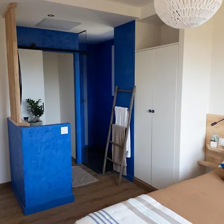 Holiday home 4 Piscine Quatre Murs Et Un Toit *