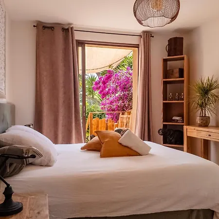 4 Piscine Quatre Murs Et Un Toit Dom wakacyjny