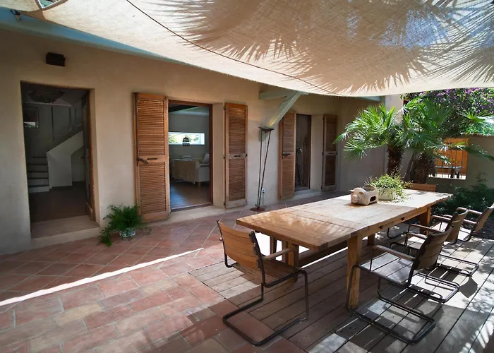 4 Piscine Quatre Murs Et Un Toit Casa vacanze Hyères