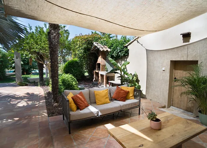 4 Piscine Quatre Murs Et Un Toit * Hyères